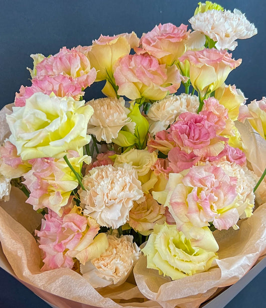 Ramo "Aerial Lisianthus"