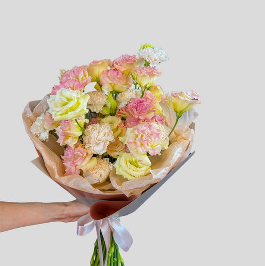 Ramo "Aerial Lisianthus"
